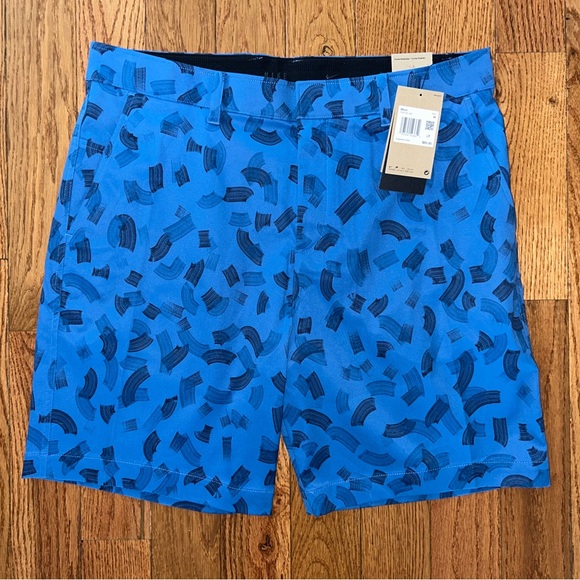 Nike Tour Chino Golf Shorts Size 36 NEW